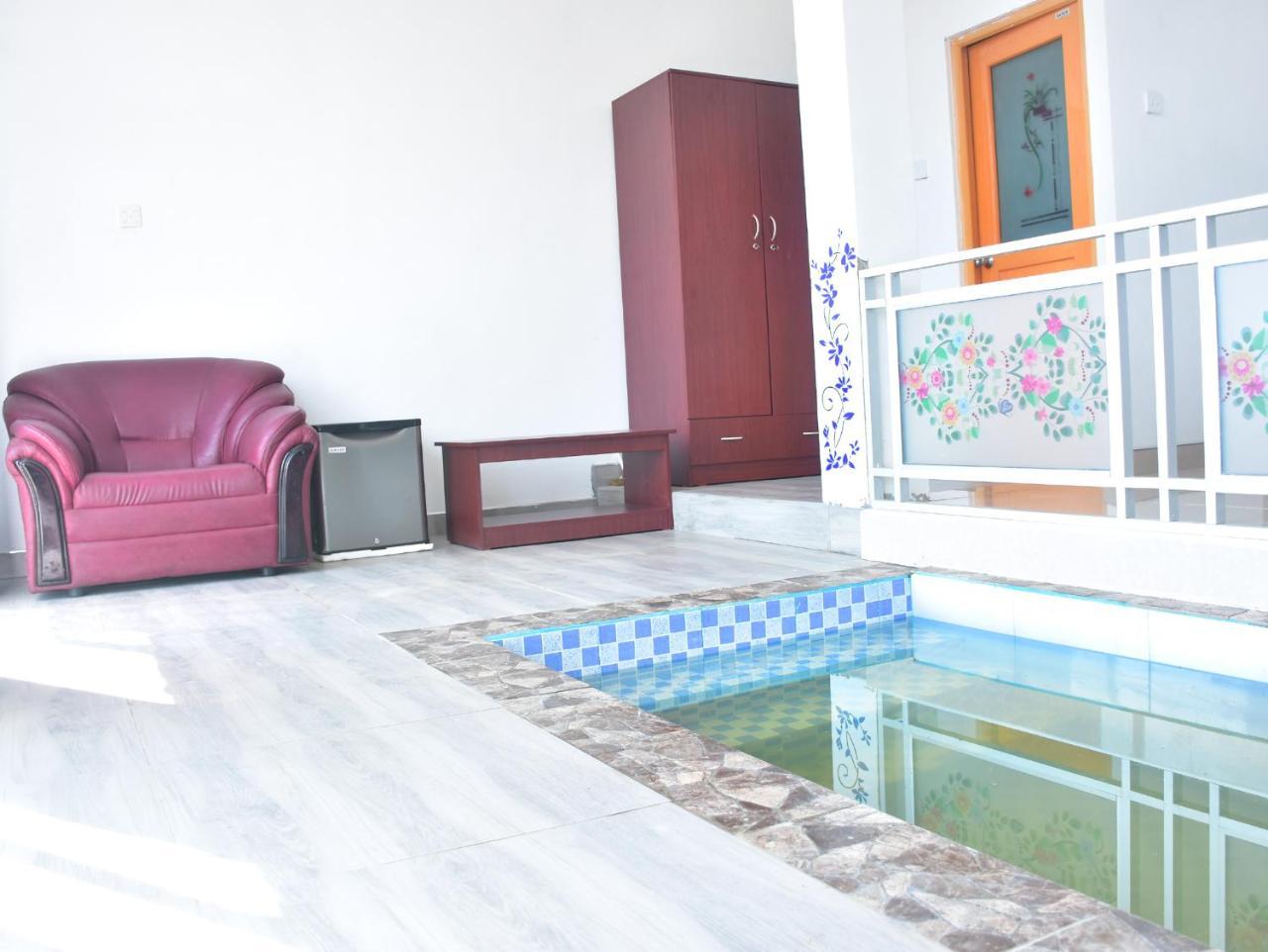 אלה Ornateview Hotel מראה חיצוני תמונה