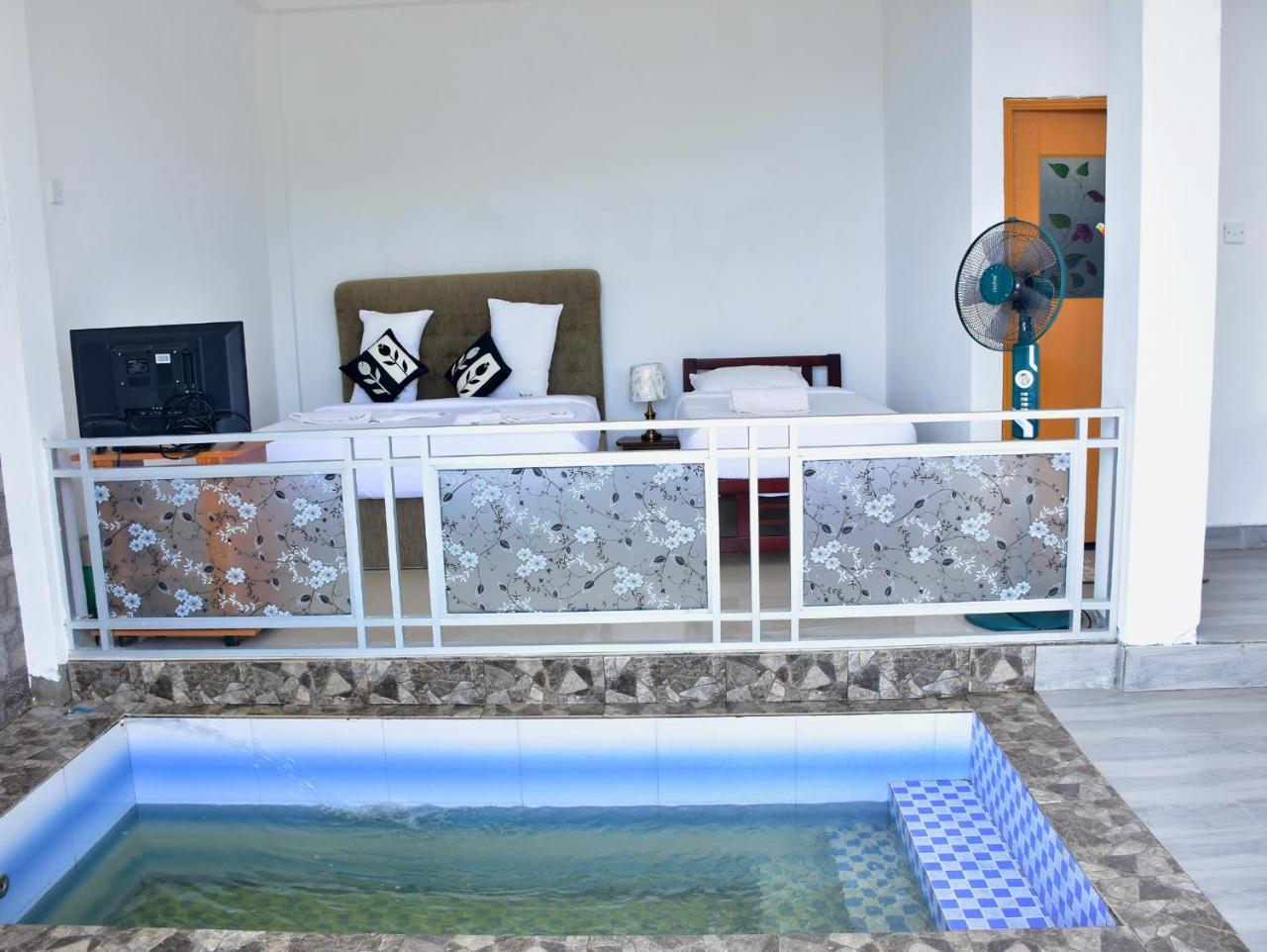 אלה Ornateview Hotel מראה חיצוני תמונה